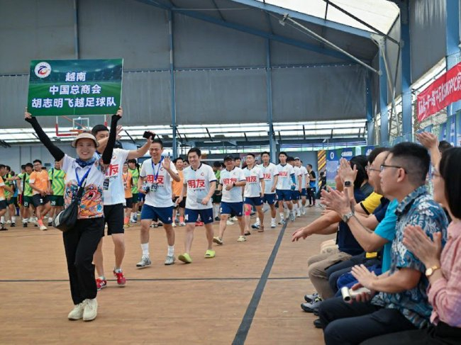 一带一路华人华商足球邀请赛雅加达落幕 柬埔寨金边龙之队夺魁