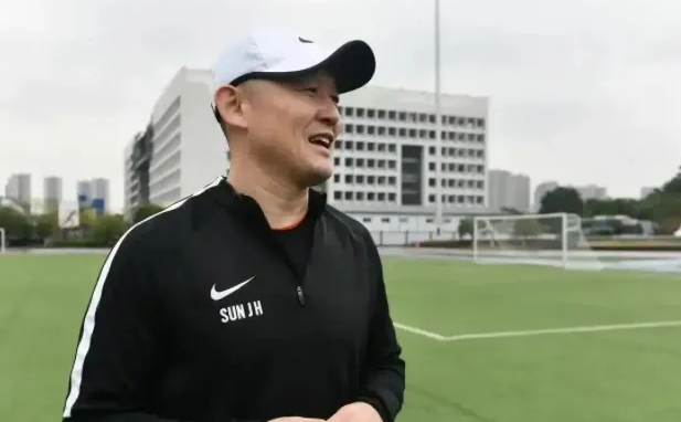 孙继海沉默应对18万赔偿金争议 嗨球青训合同漏洞浮出水面