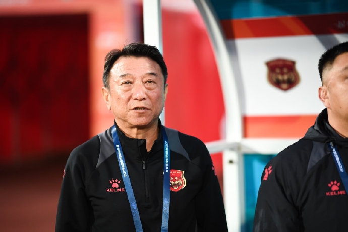中甲三队齐换帅:嘉定汇龙3-0开门红 苏州换萨尔科 红狮垫底自救 中甲三队齐换帅:嘉定汇龙3-0开门红 苏州换萨尔科 红狮垫底自救