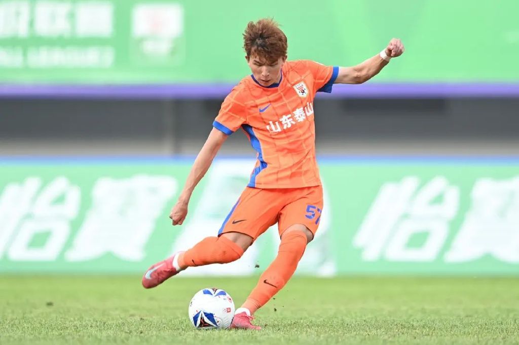 4-2胜浙江止跌但危机未消 泰山未来方向锁定年轻化