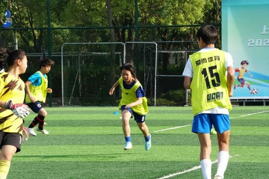 范志毅青训启动双轨制:培养模式直通上海体育大学,U11/U13梯队招募已收50余人报名 范志毅青训启动双轨制:培养模式直通上海体育大学,U11/U13梯队招募已收50余人报名