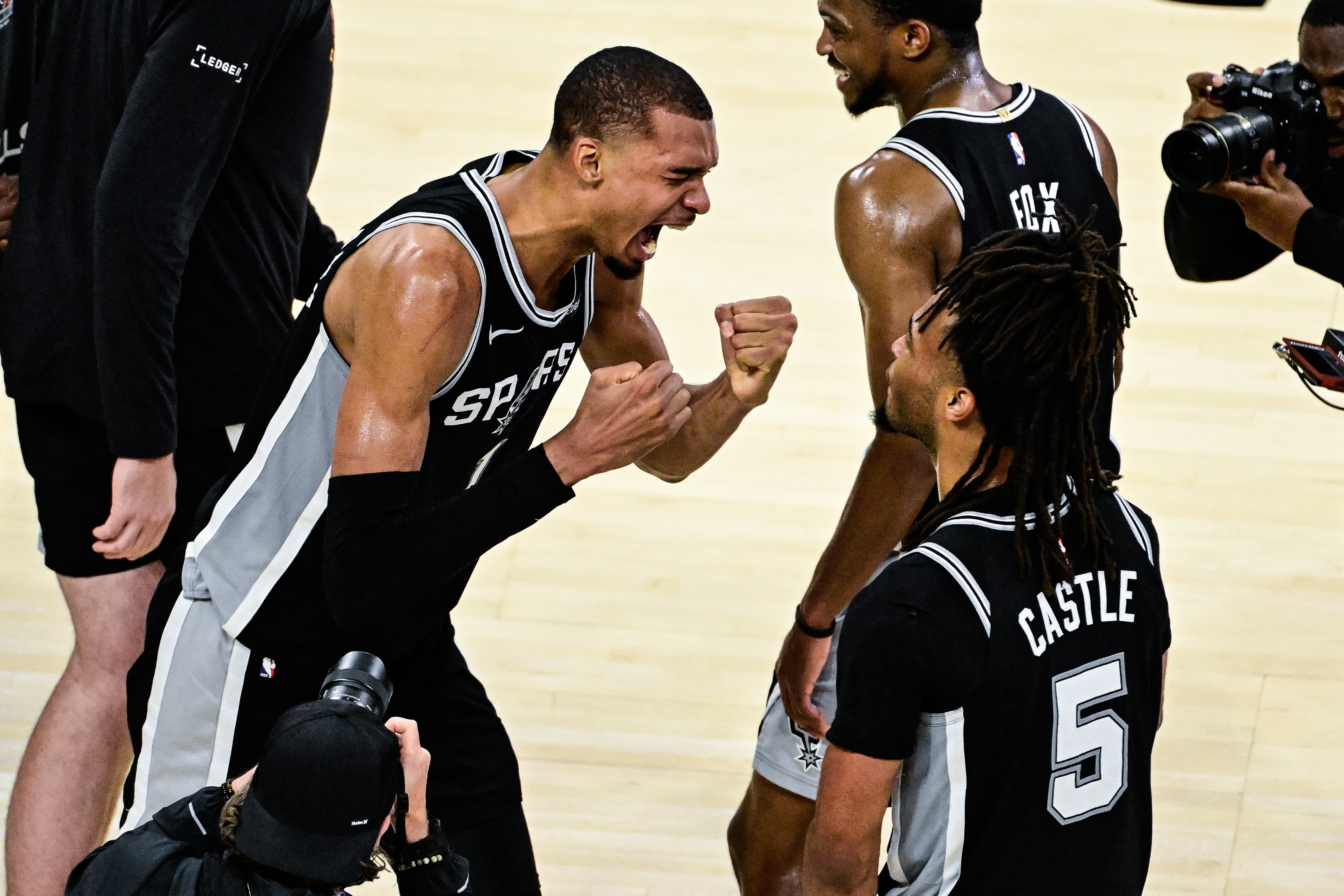 霍里泼冷水：别急着把文班亚马当联盟门面，让他自己去拿