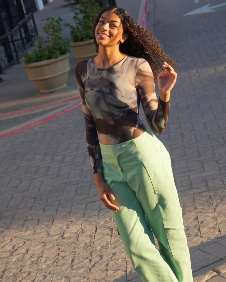 弗拉格社媒首度官宣恋情 女友阿里安娜·罗伯森系前NBA球员之妹 弗拉格社媒首度官宣恋情 女友阿里安娜·罗伯森系前NBA球员之妹
