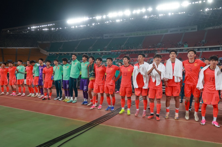 U23国足封闭热身4-0香港U23，国脚休假未出战