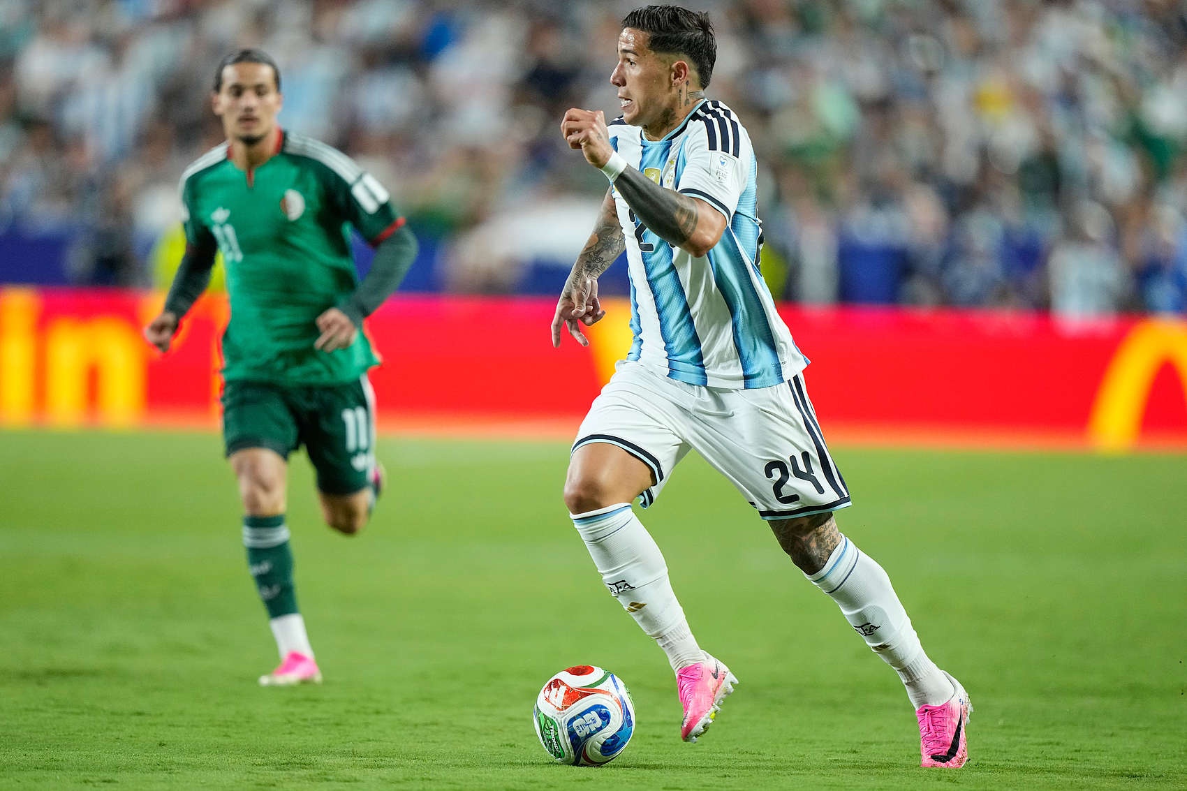 拜仁4球4助三叉戟齐发威，利物浦2球6助多点开花