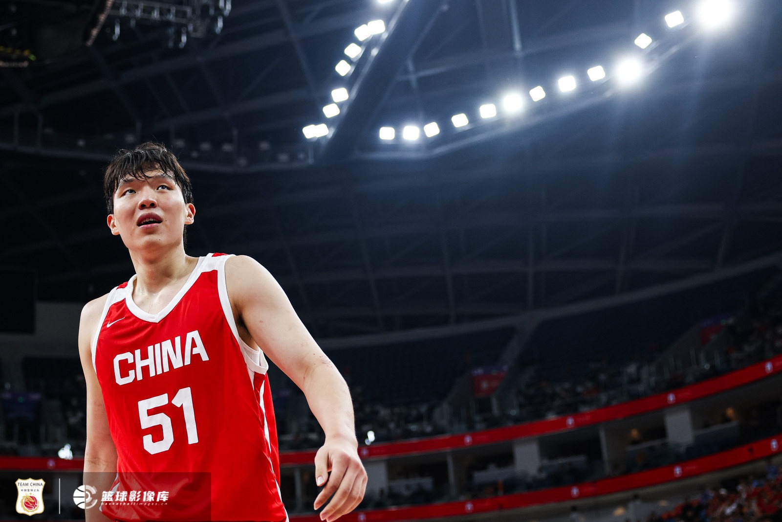 杨瀚森7+8仍存体系短板 王兆丰:需配聪明侧翼摇摆人