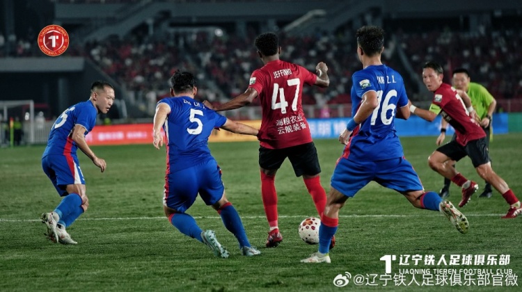辽宁铁人楠波湾3-1申花 热菲尼奥梅开二度邦本宜裕点射